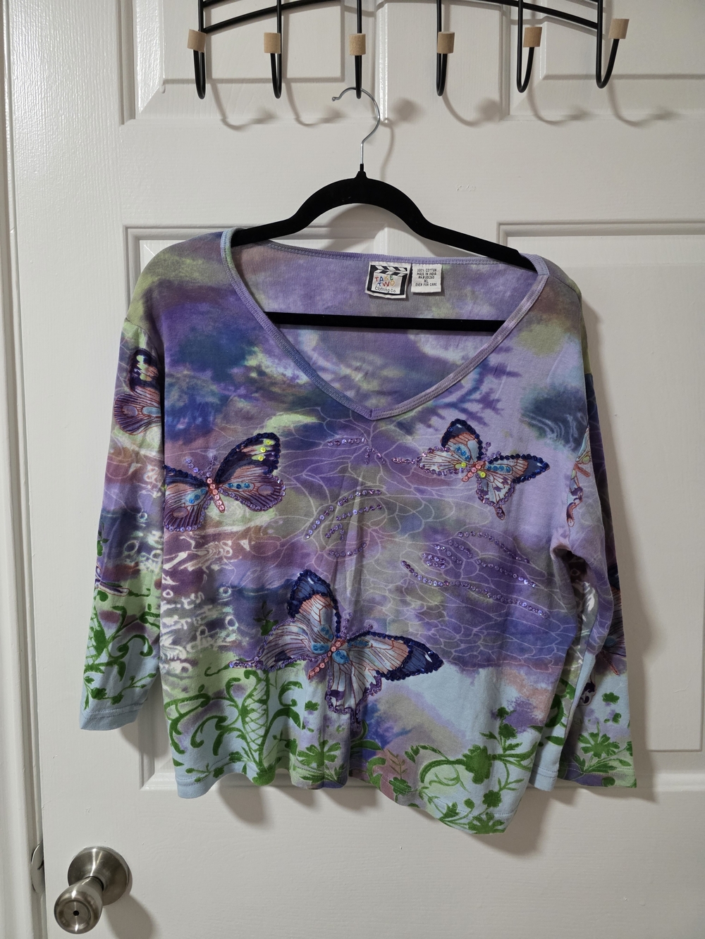 Vintage Butterfly Beaded Lavender V-Neck Women’s Top